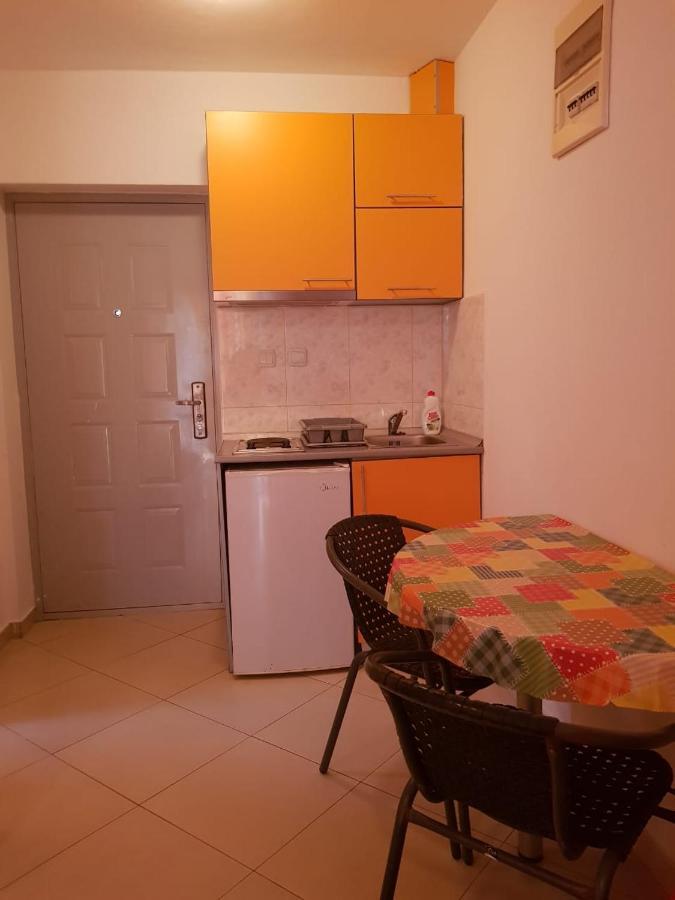 Apartments Galija Petrovazzo Esterno foto